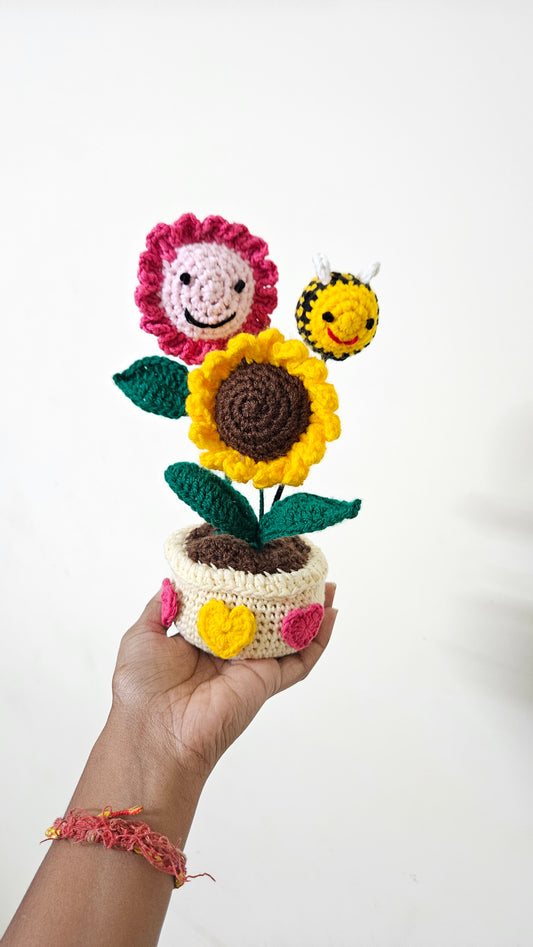 Blossom pot- 3 flower